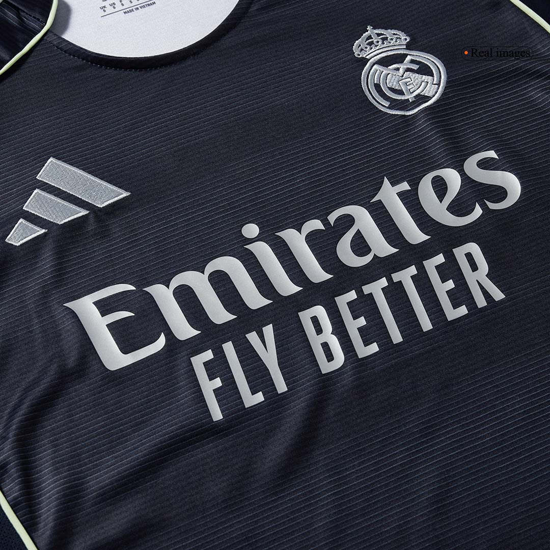 Real Madrid Bortedrakt 2025/26 – MBAPPÉ #10 [PREMIUM]